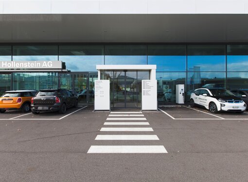 BMW Hollenstein Aesch (Švica)